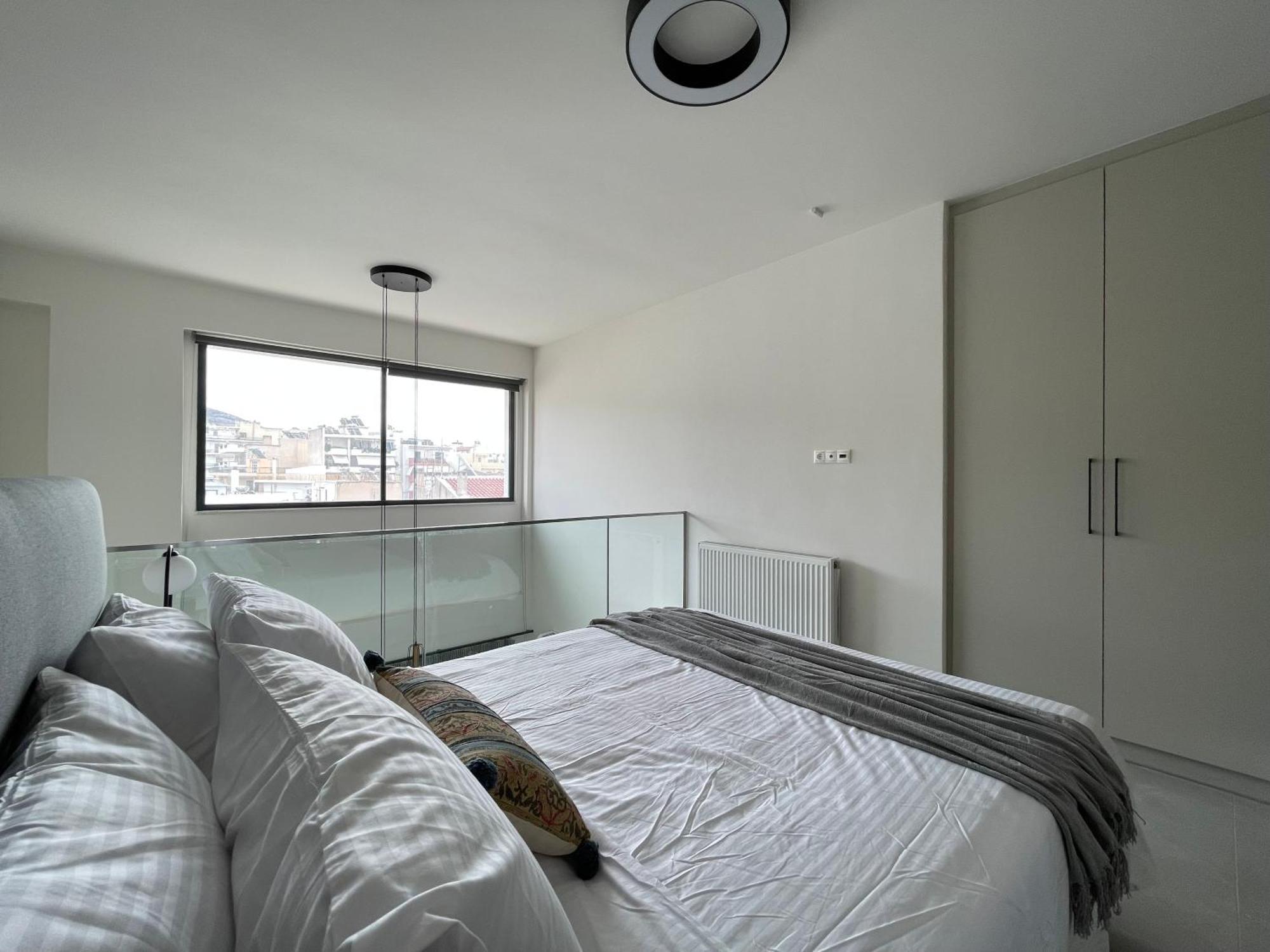 Gleaming Apartments Near Athens Metro Mall Bagian luar foto
