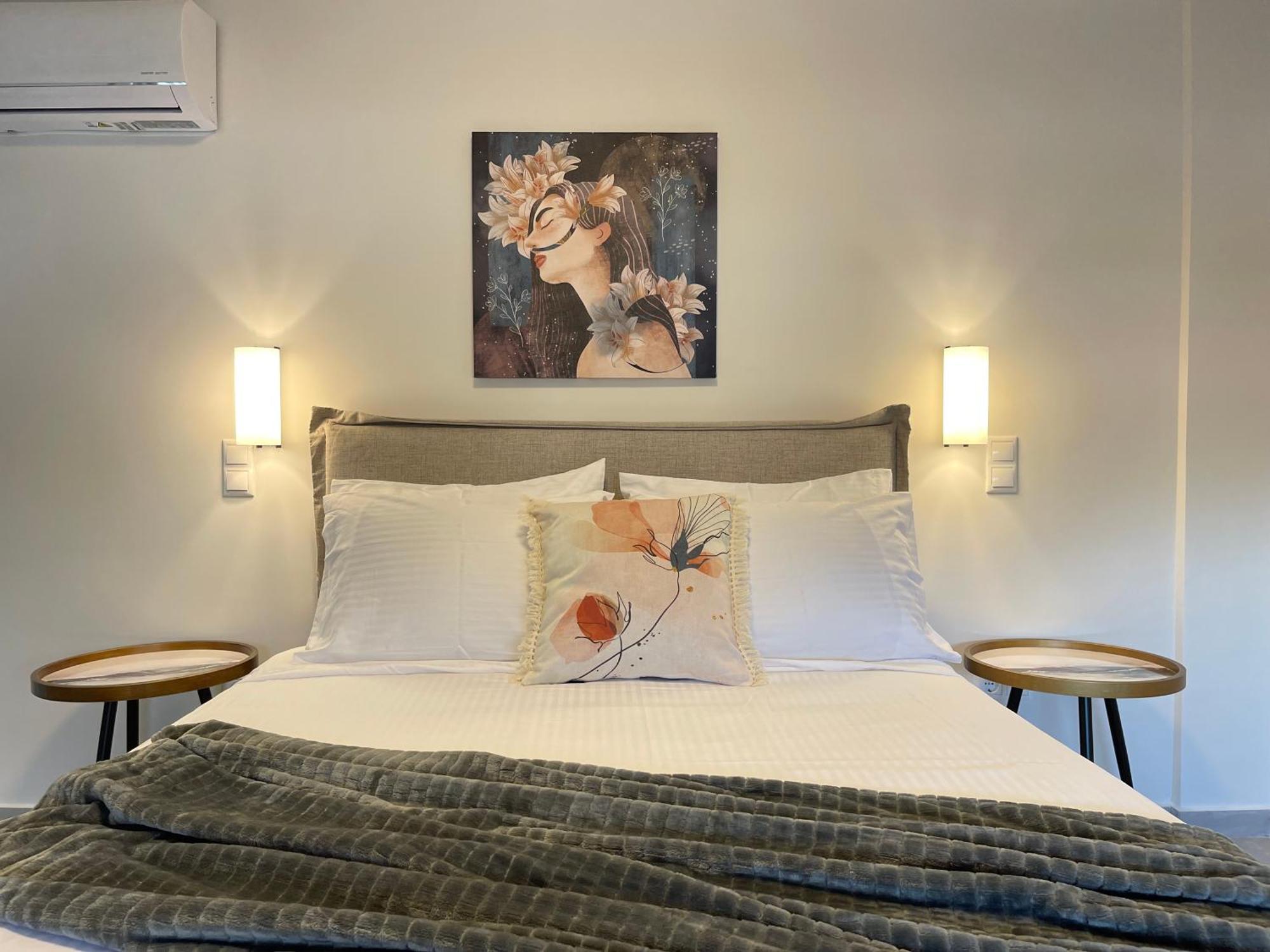 Gleaming Apartments Near Athens Metro Mall Bagian luar foto