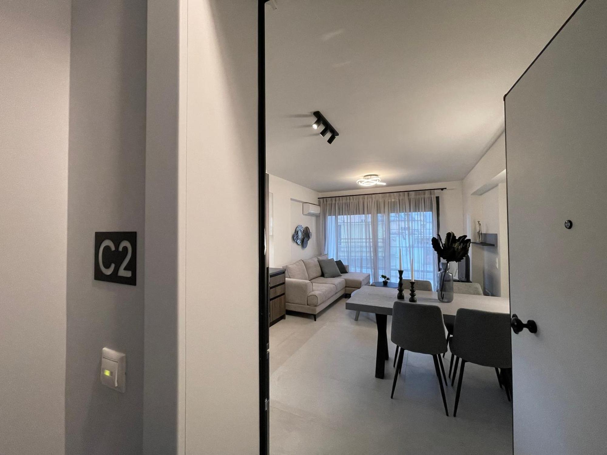 Gleaming Apartments Near Athens Metro Mall Bagian luar foto