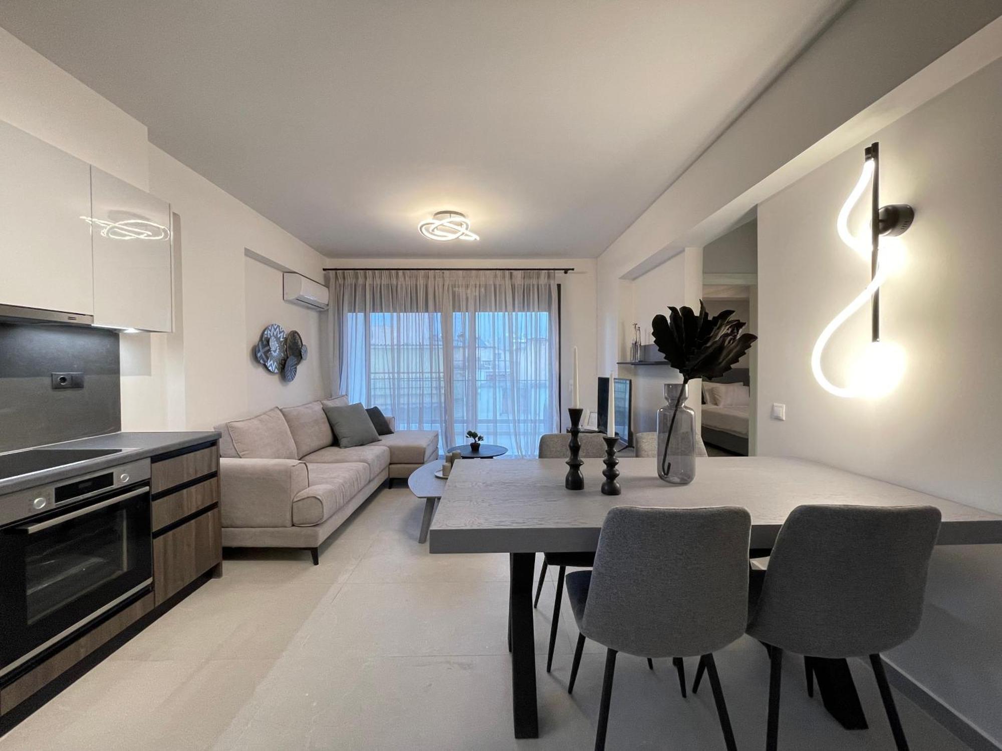 Gleaming Apartments Near Athens Metro Mall Bagian luar foto