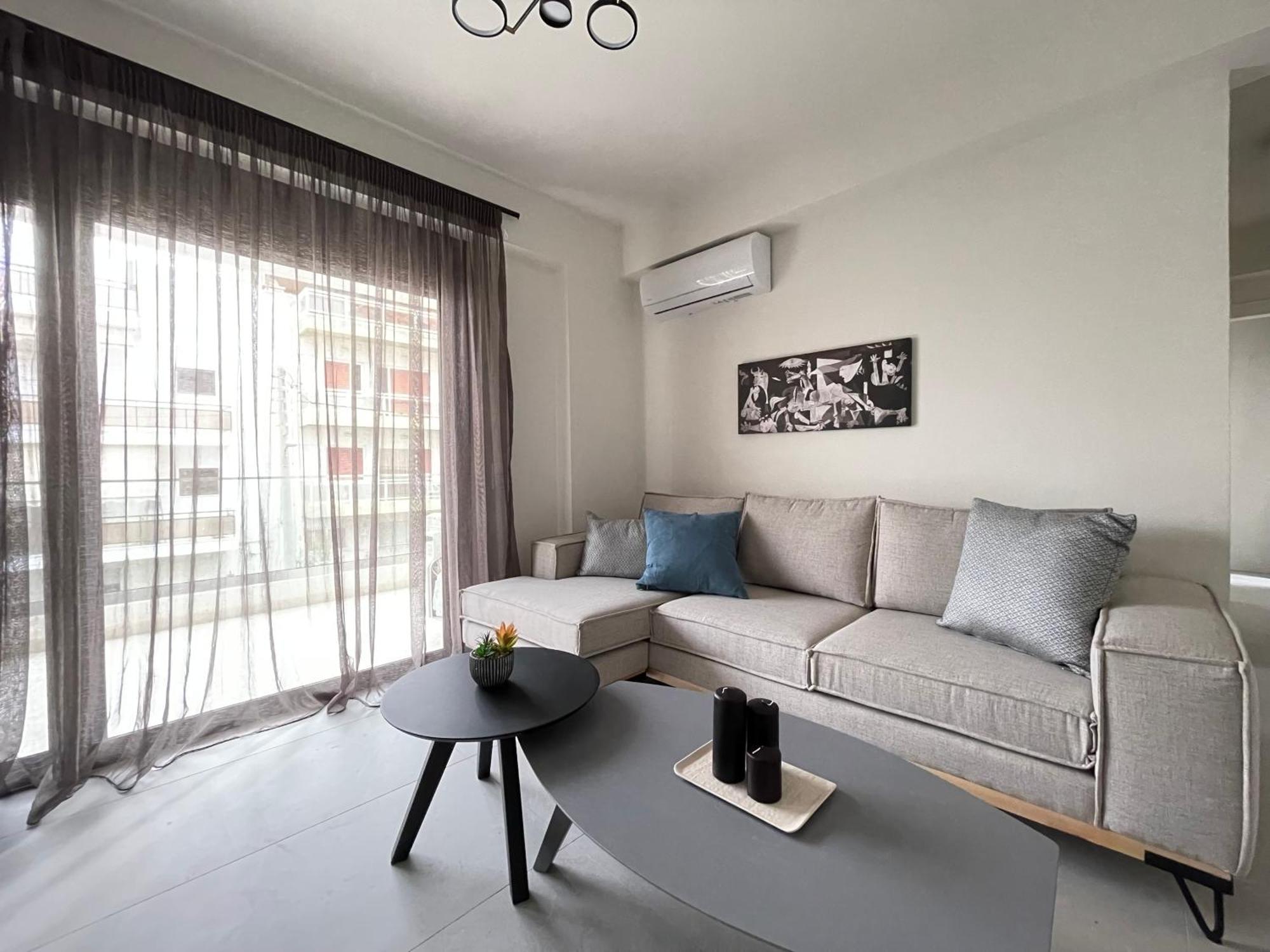 Gleaming Apartments Near Athens Metro Mall Bagian luar foto