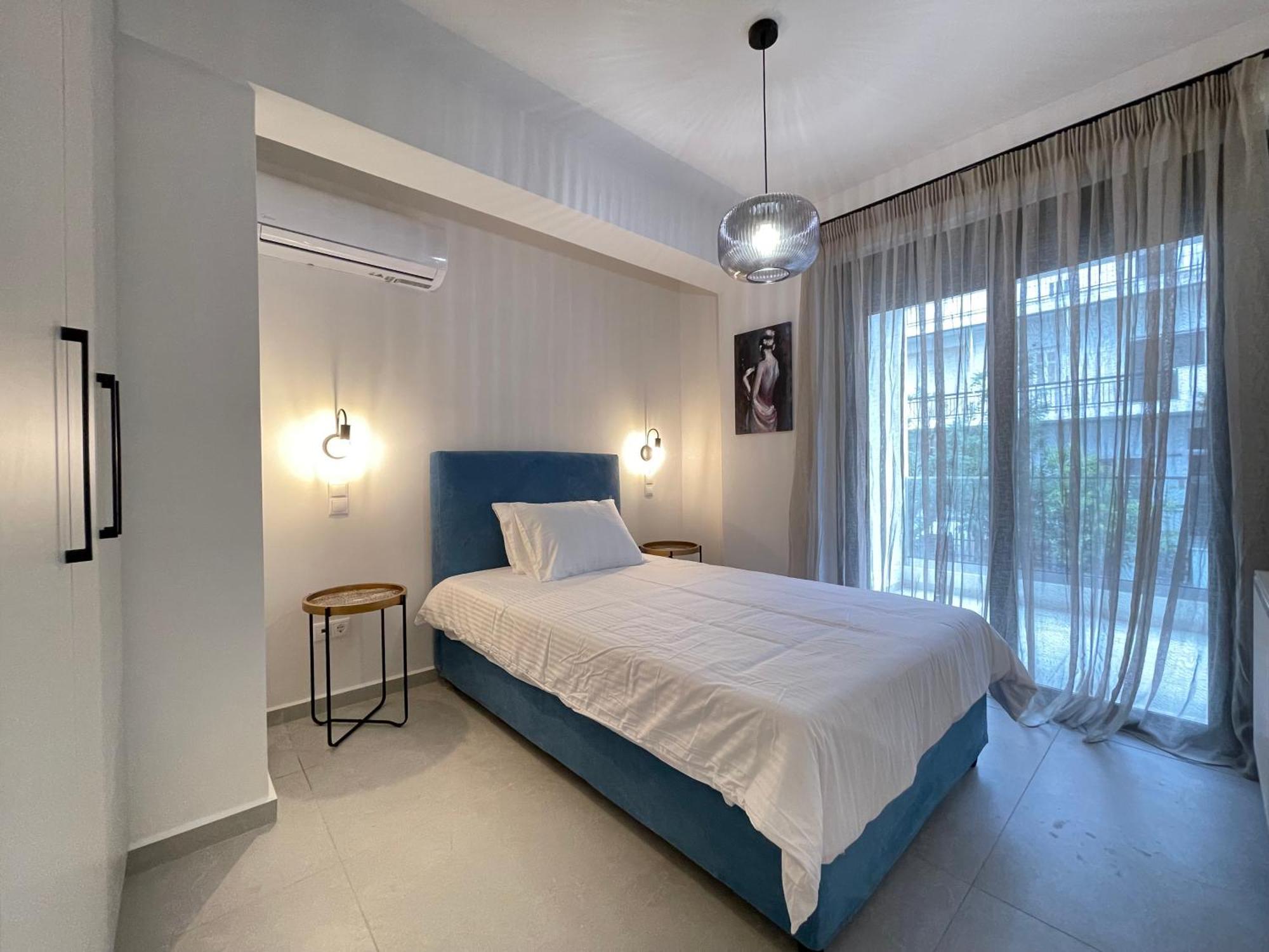 Gleaming Apartments Near Athens Metro Mall Bagian luar foto